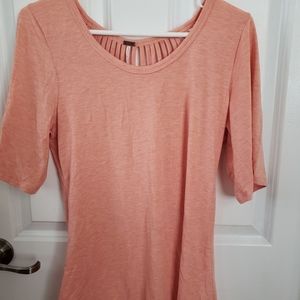 3/4 inch top with semi-open back